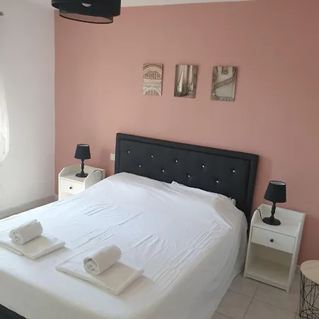 Belle A 10 Min A Pied Du Centre De Villa Monteux